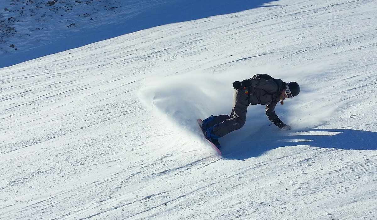 Thema_Steyr_aktiv_Snowboard-1200.jpg